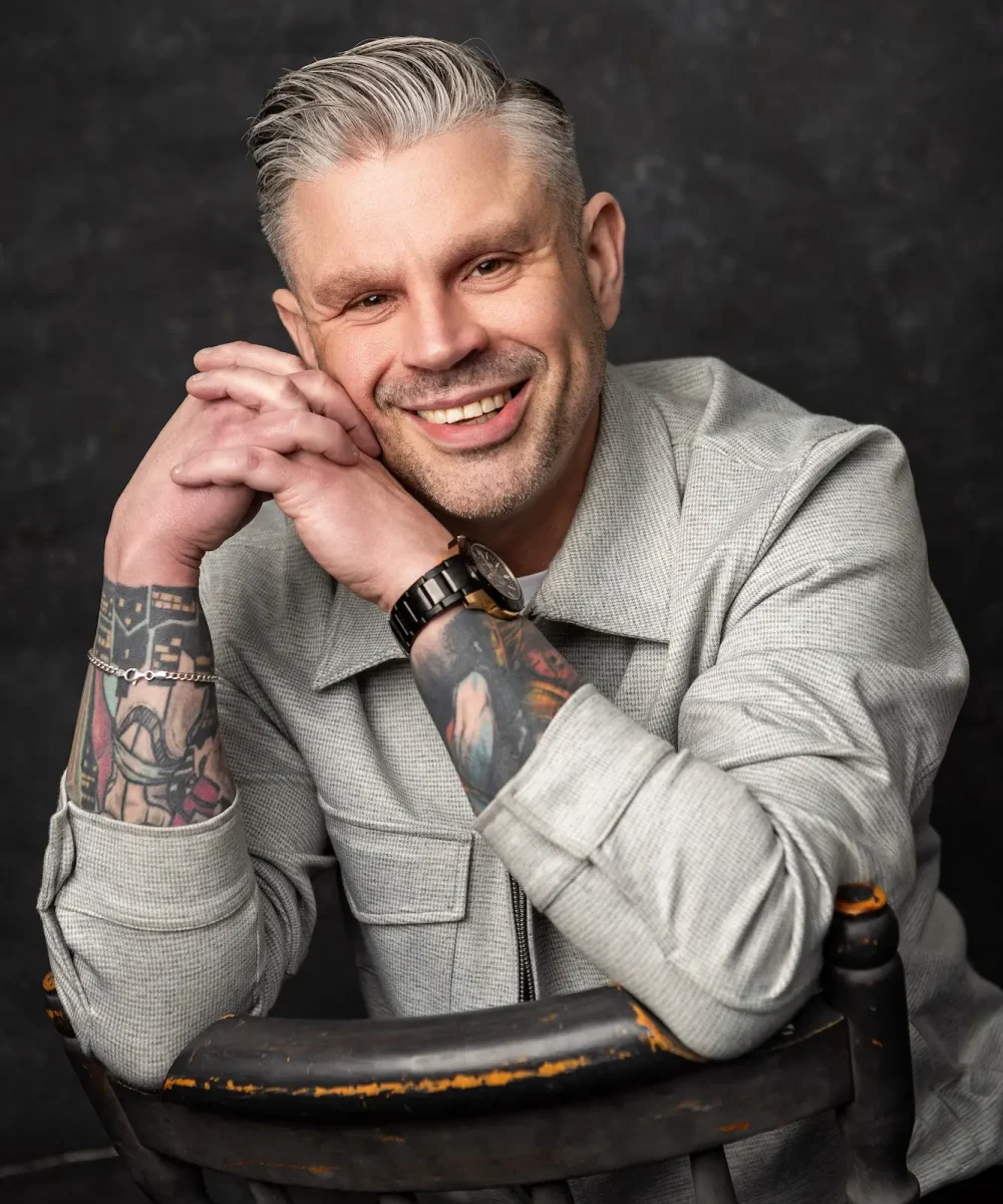 JamesFowler-7679-optimized